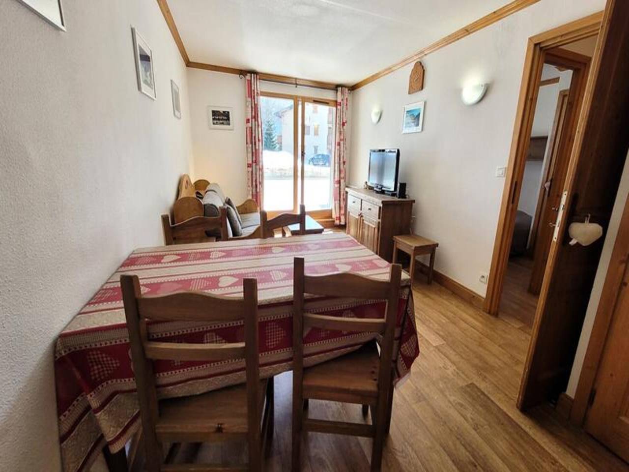 Appartement entier, 2 Piã¨ces pour 6 Personnes in Bessans, Région de Saint-Jean-de-Maurienne