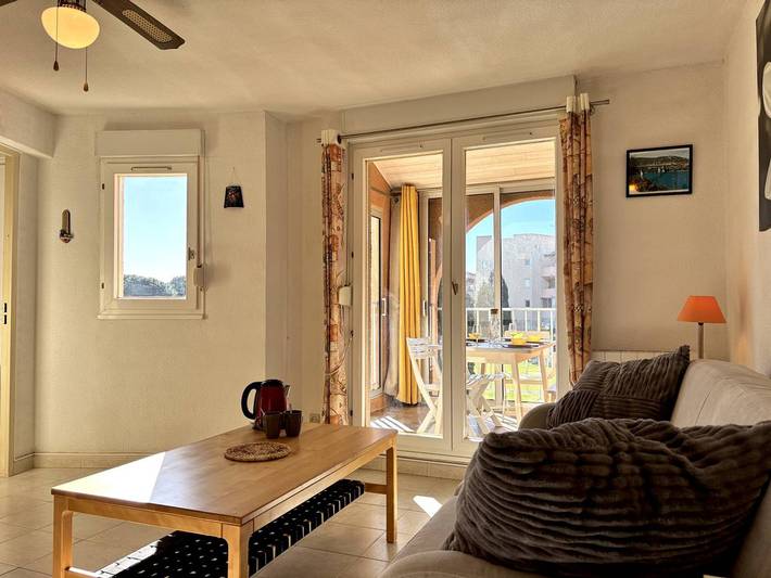 Appartement entier, Appartement 2 pièces avec loggia vue mer, animaux admis - La Londe-les-Maures in La Londe-les-Maures, Parc national de Port-Cros
