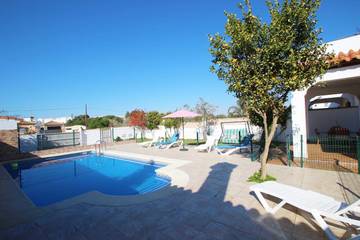 Holiday Rental for 6 People in Conil de la Frontera, Costa de la Luz, Photo 2