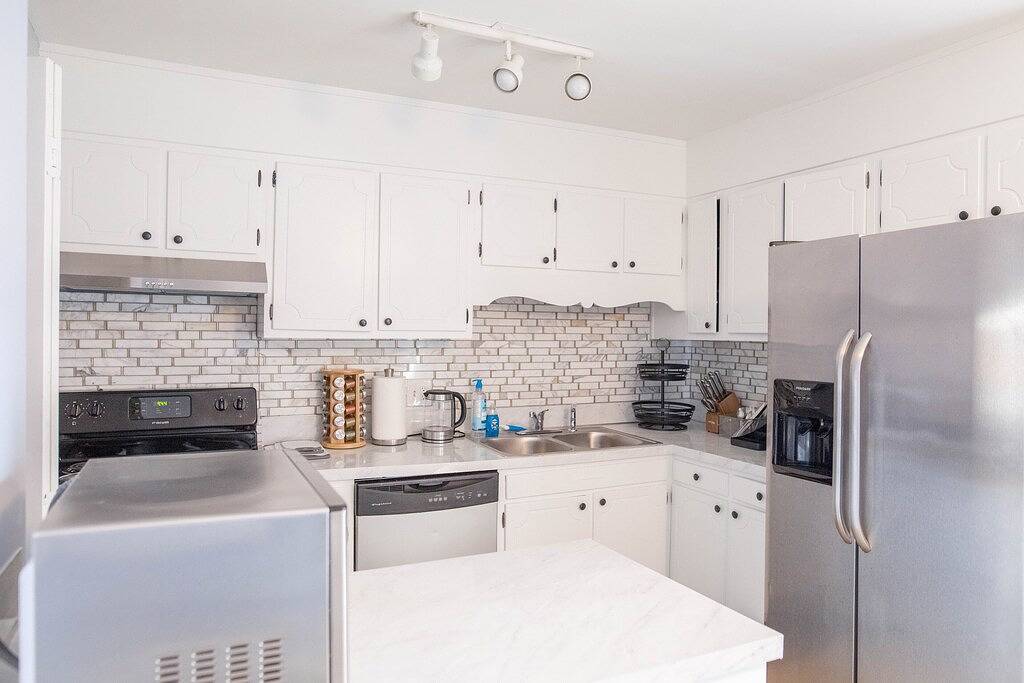 Furnished Townhome close to Hpu / Furniture Mkt in High Point, Guilford County