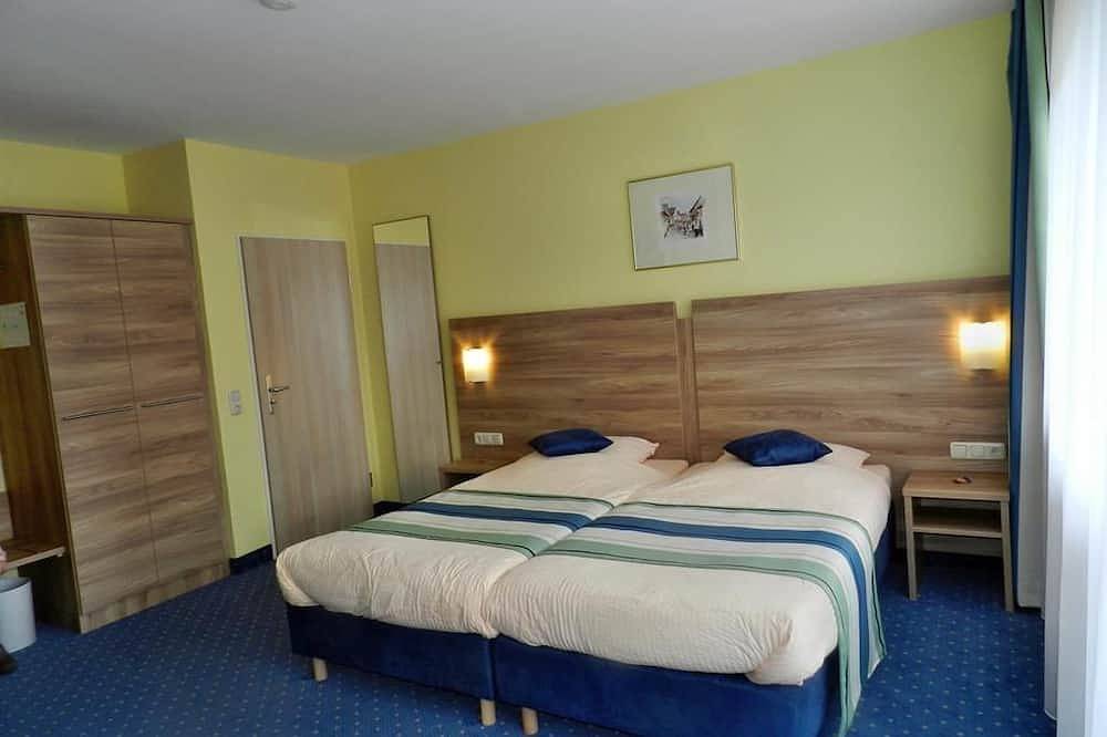 Doppelzimmer Komfort Dusche/Wc - Hotel Schlossblick in Blankenheim, Naturpark Hohes Venn-Eifel