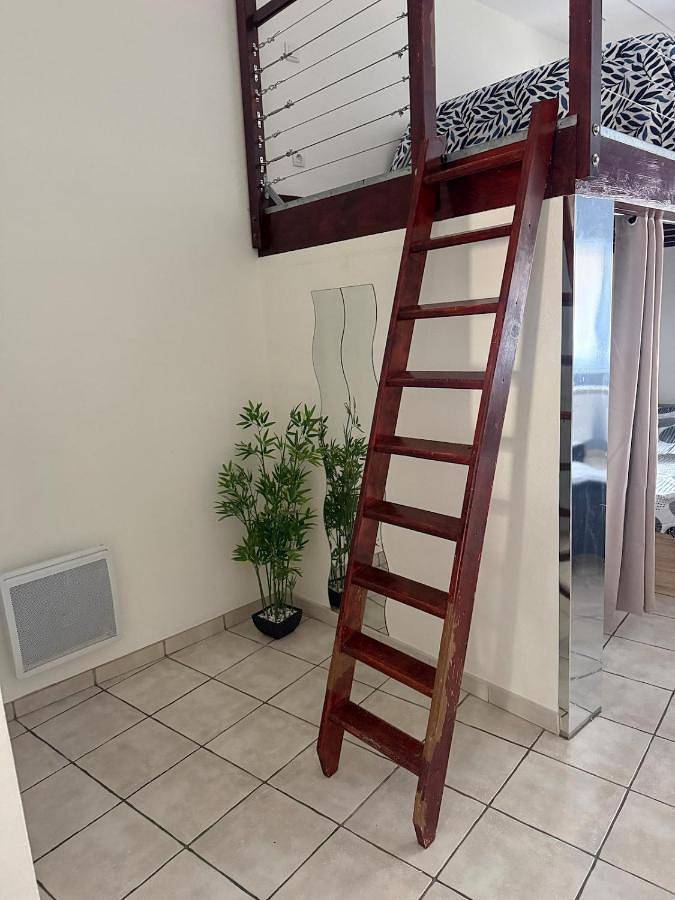 Appartement entier, Two-Bedroom Apartment in Renage, Isère