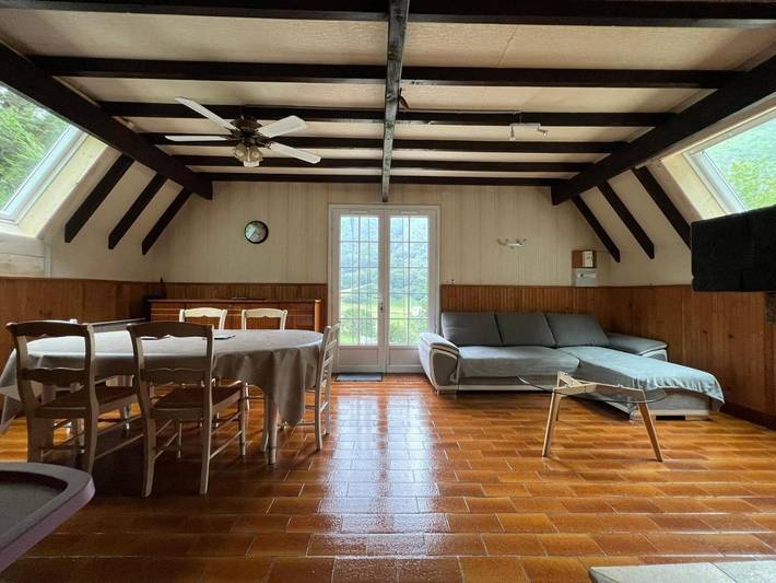 Gîte pour 10 personnes, avec jardin ainsi que vue et terrasse dans Lac d'Estaing - 4