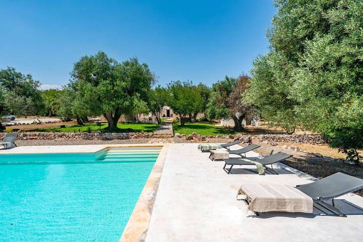 Appartamento per 2 persone, con piscina e giardino, con animali domestici in Ceglie Messapica
