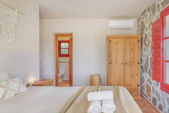 Casa Esta ~ Peaceful Villa Getaway in Sedella in Sedella, Province de Málaga