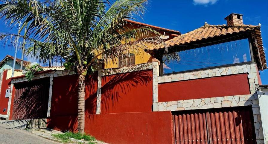 Pousadas para 3 pessoas em Brumadinho