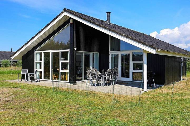 Ferienhaus für 6 Personen, mit Whirlpool und Sauna sowie Garten, mit Haustier in Tranum Strand