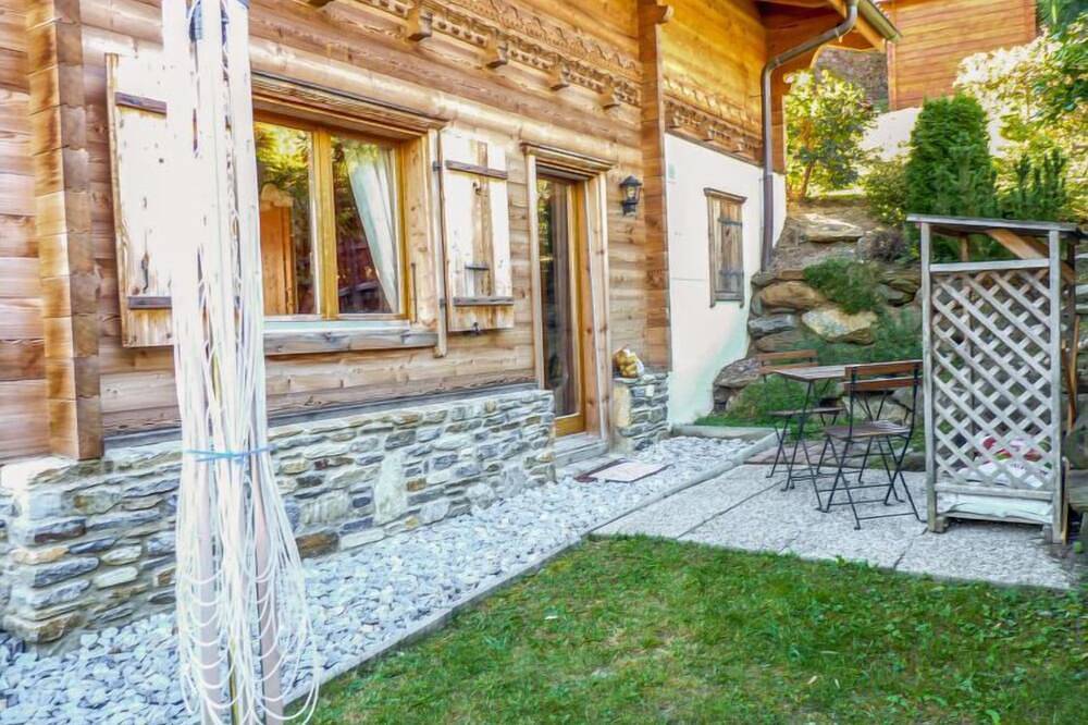 Ecureuil noir by Interhome in Ovronnaz, Chamoson