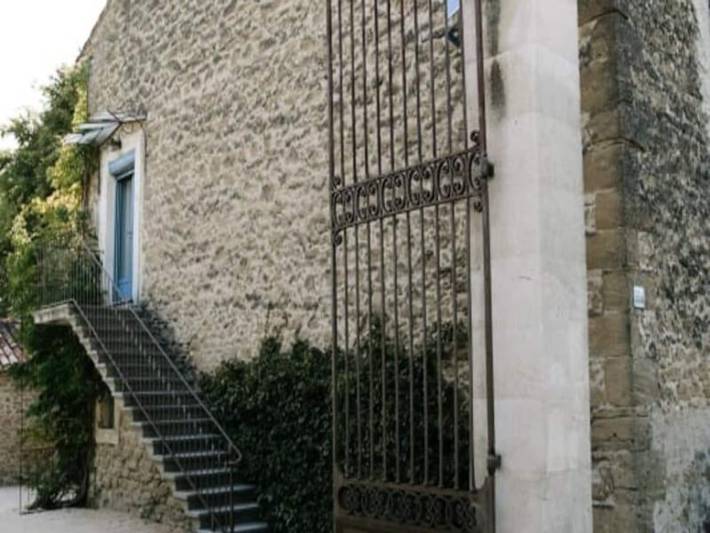 Gîte pour 4 personnes, avec jardin et jacuzzi ainsi que piscine et balcon à Althen-des-Paluds - 2