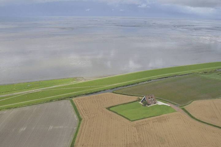 Ferienhaus für 22 Personen, mit Whirlpool und Balkon sowie Garten