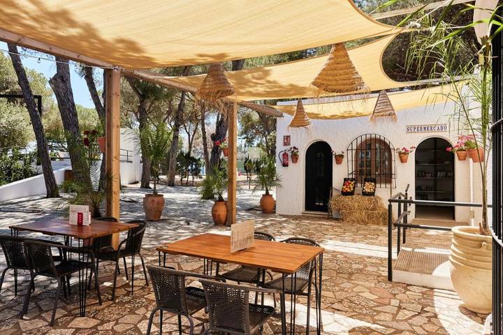 Camping pour 6 personnes, avec jardin ainsi que piscine et terrasse, animaux acceptés à Conil de la Frontera - 3