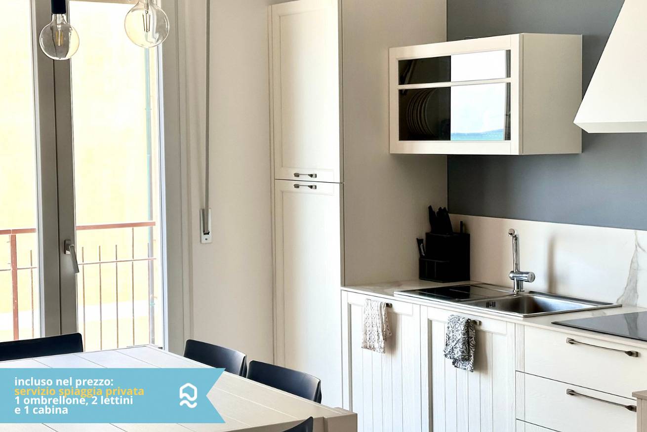 Entire apartment, M389 - Marcelli, new three-room apartment on the sea with private beach in Marcelli, Riviera del Conero