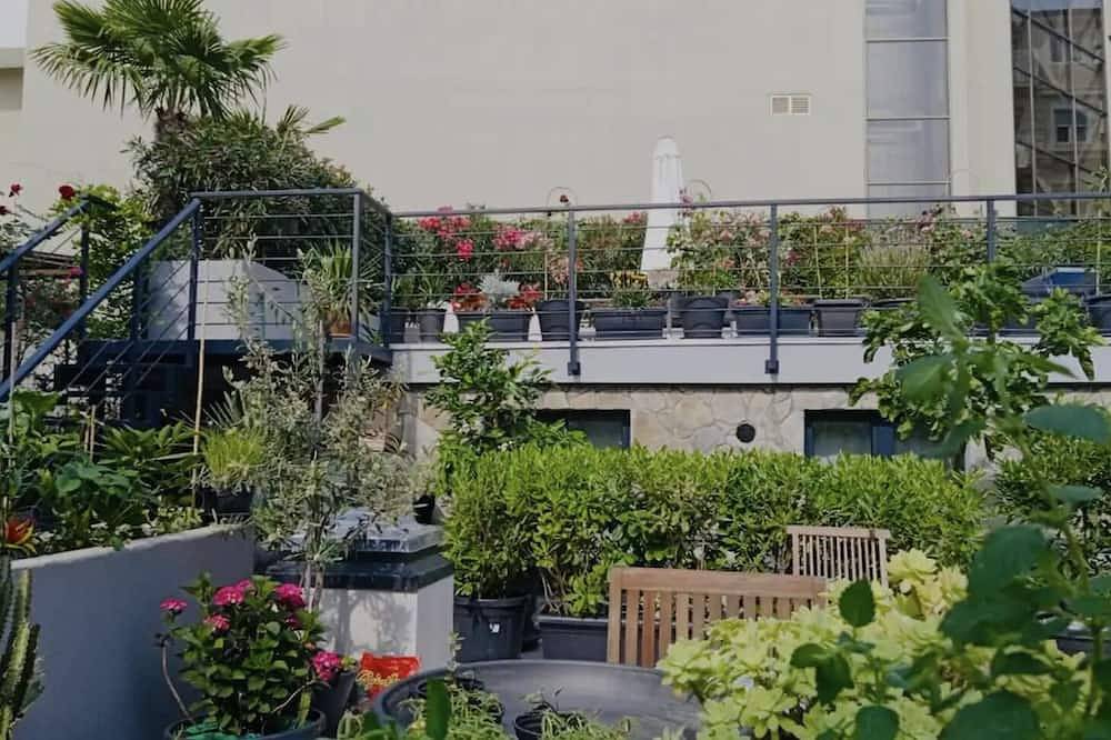 Opatija Rooftop Garden Oasis by the Beach Artspace in Opatija Riviera