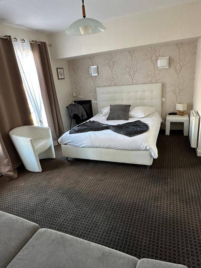 Square Hôtel in Aurillac, Région d'Aurillac