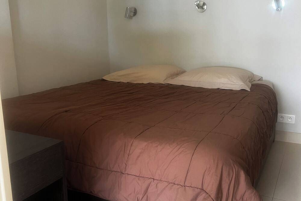 Appartement entier, Croisette Palm beach sur plage bijou in Cannes, Côte méditerranéenne (France)
