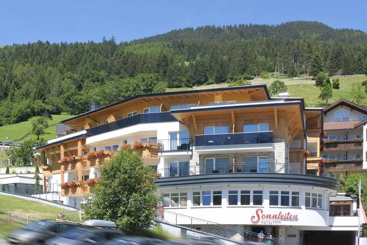 Hotel für 6 Personen, mit Garten und Ausblick sowie Sauna und Pool, mit Haustier in Ladis
