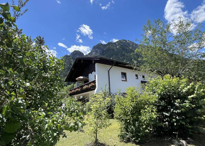 Hütte für 4 Personen, mit Balkon im Berchtesgadener Land
