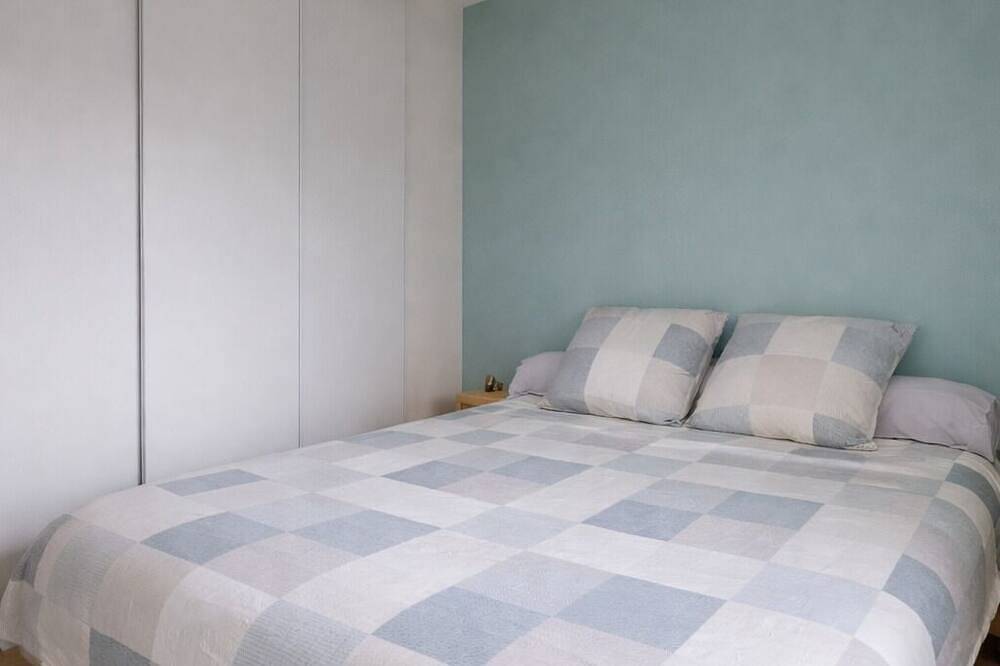 Entire apartment, Bordeaux elegance and modernity, light and space in Bordeaux, Bordeaux region