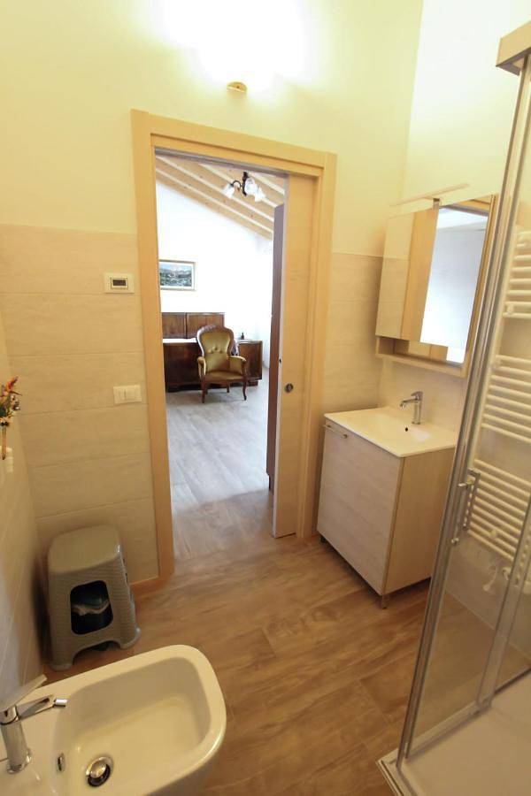 Gîte pour 3 personnes, avec jardin ainsi que vue et terrasse, animaux acceptés à Paderno del Grappa - 3