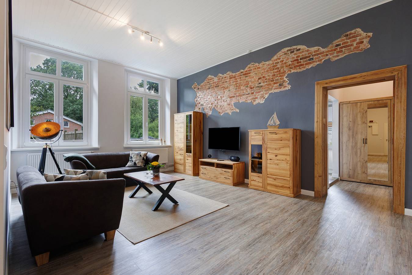 Ganze Wohnung, Ferienwohnung 'Reit- Und Ferienhof Alte Dorfschule' mit Terrasse und Wi-Fi in Holstenniendorf, Kreis Steinburg