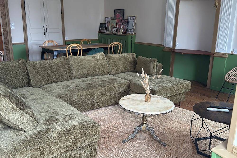 Ganze Wohnung, Charming apartment ideal for family, friends or business. in Château-Gontier-sur-Mayenne, Mayenne