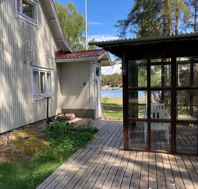 Hus för 12 Personer, med bastu samt trädgård och bubbelpool i Nådendal