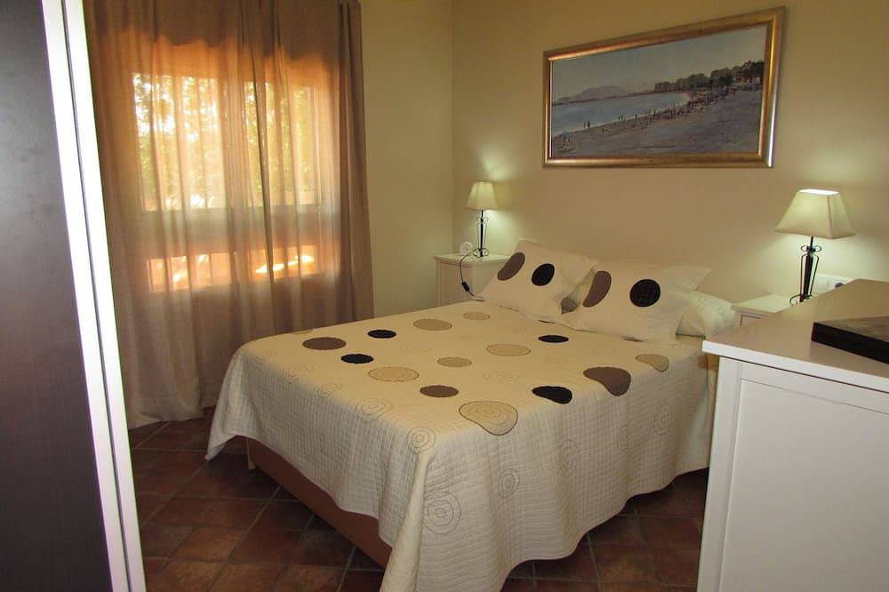 House near Seville, perfect for families and groups. Ideal for pets. in Carmona, Sevilla Province