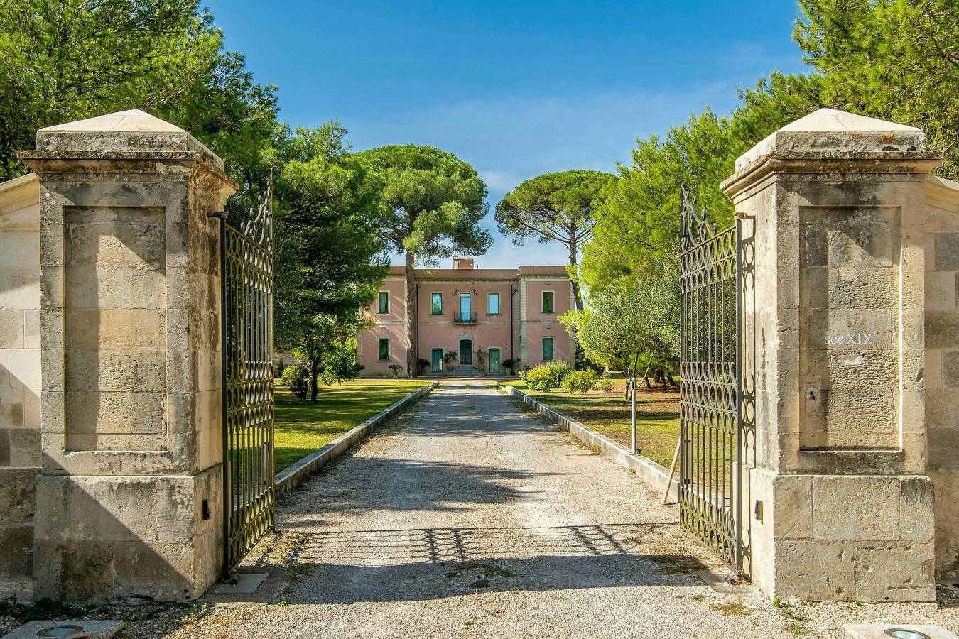 Casale del 1800 con piscina tra gli ulivi in Carpignano Salentino, Provincia di Lecce