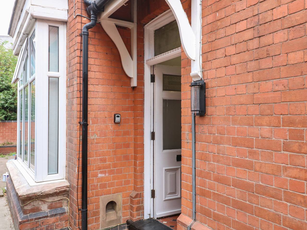 2 Evington Road in Leicester, Heart of England