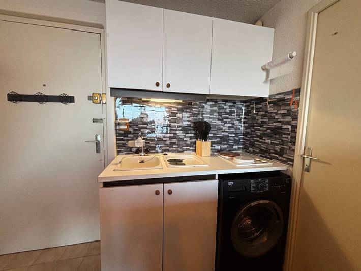 Studio entier, Appartement cosy avec balcon, animaux admis, parking in Balaruc-les-Bains, Côte méditerranéenne (France)