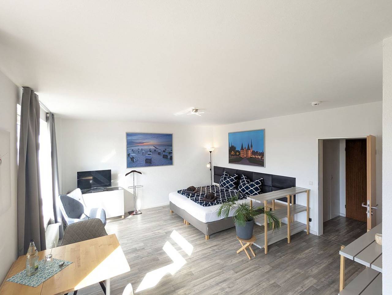 Ganze Wohnung, 34m² Apartment für 1-2 Personen , modern und stilvoll eingerichtet zentraler und doch ruhiger Lage in Bargteheide, Kreis Stormarn