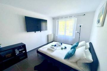 Appartement De Vacances pour 2 Personnes dans Clamart, Hauts-de-Seine, Photo 2
