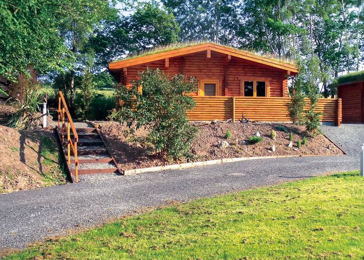 Bracken Log Lodge in Cargill, Perthshire