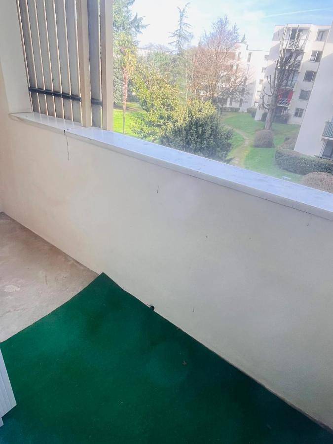 Gîte pour 4 personnes, avec balcon à Cenon - 2