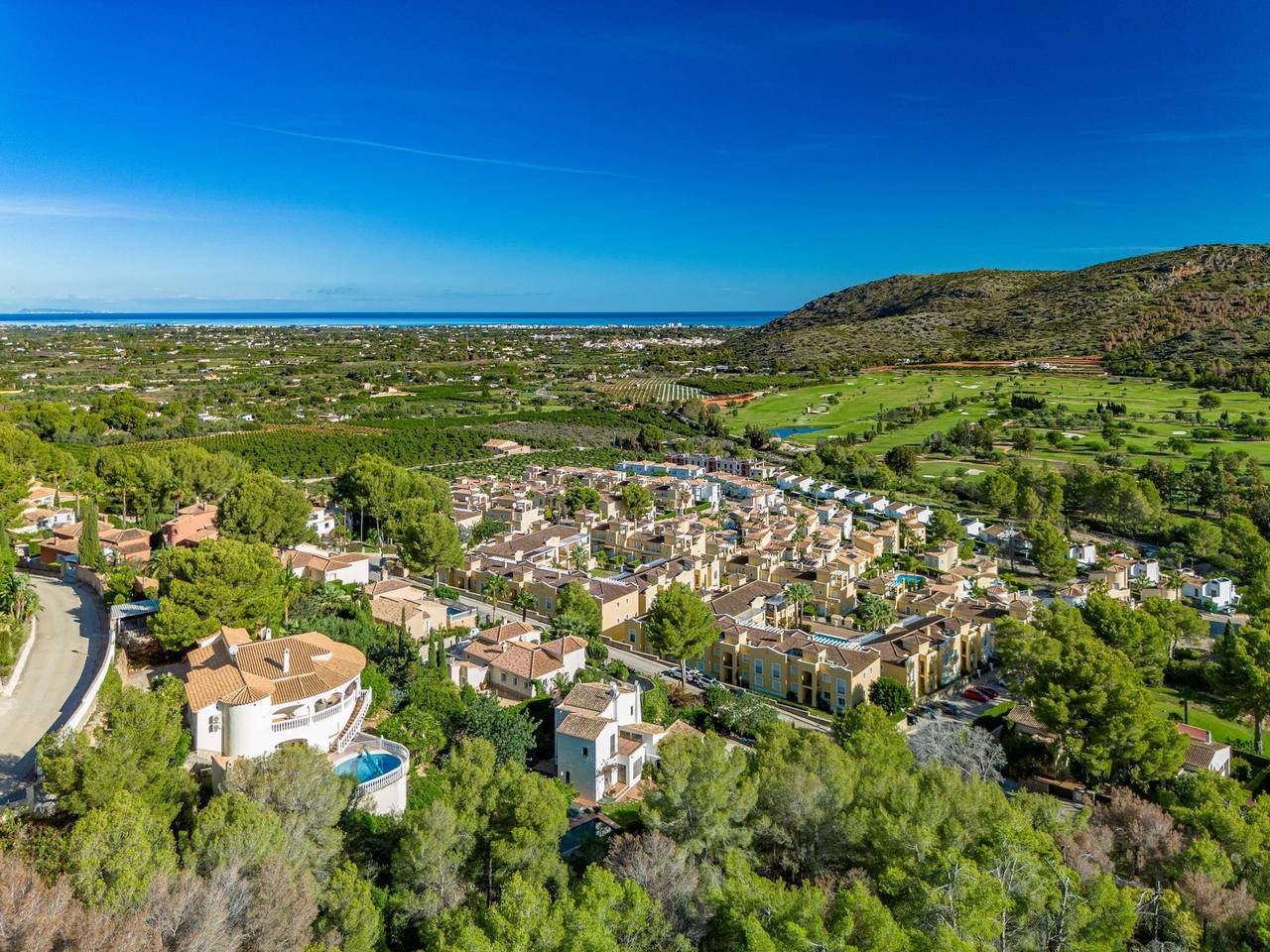 Villa de Ensueño con Piscina Privada y Aparcamiento, Pedreguer in La Sella, Pedreguer