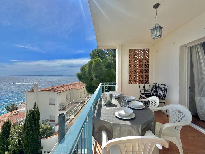 Ferienwohnung für 4 Personen, mit Terrasse und Ausblick in Roses - 2