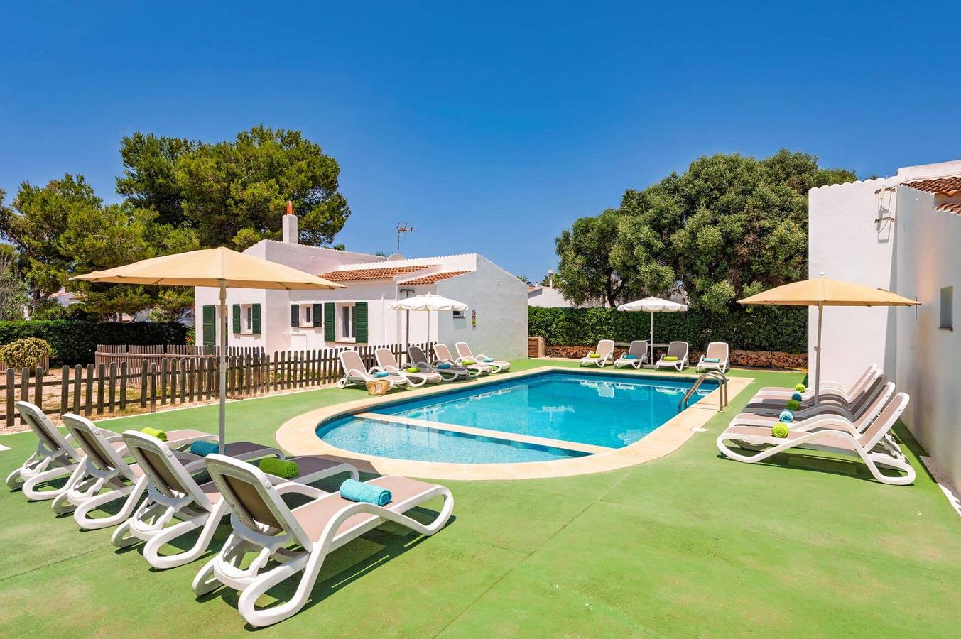 Chalet para 20 personas in Cala Blanes, Ciudadela
