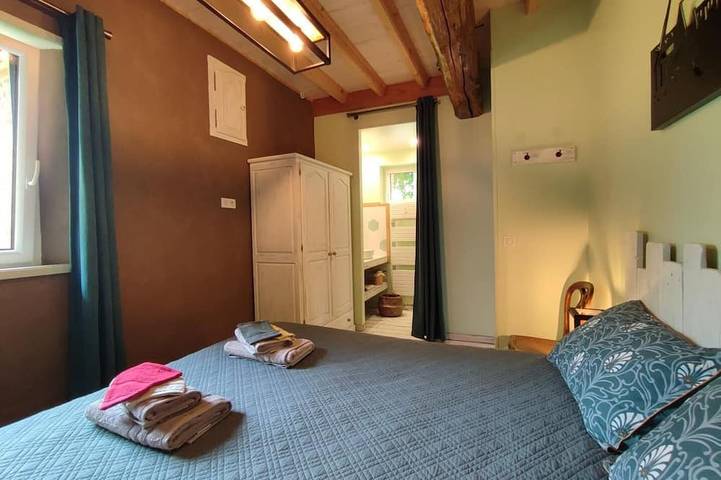 Location de vacances pour 6 personnes, avec terrasse et jardin à Écrainville - 4