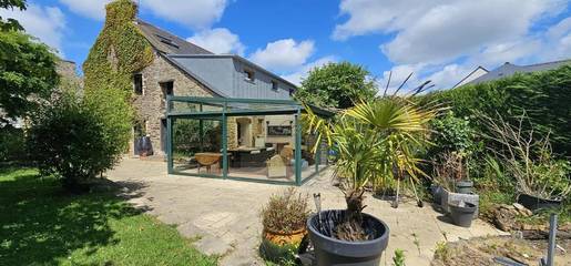 Location de vacances pour 10 personnes, avec jardin à Pleslin-Trigavou