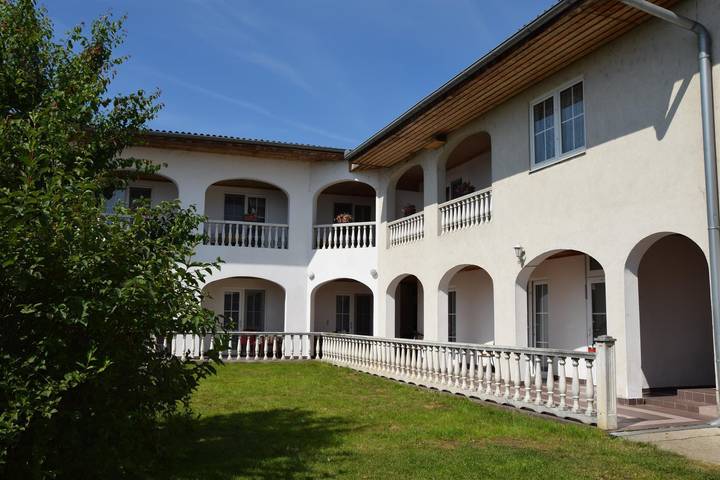 Ferienwohnung für 3 Personen, mit Terrasse und Garten - 1
