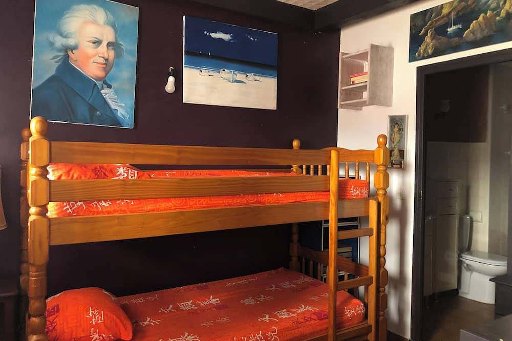 Ganze Wohnung, Appt 4 Rooms seaside Aregno beach in Aregno, Calvi und Umgebung