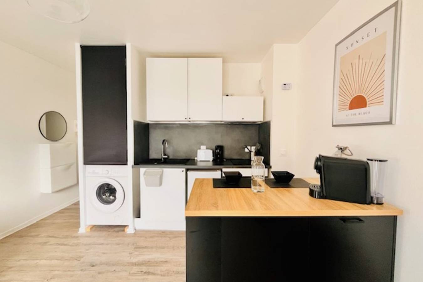 Estudio entero, Bright apartment near the port of La Rochelle in La Rochelle, Región de La Rochelle