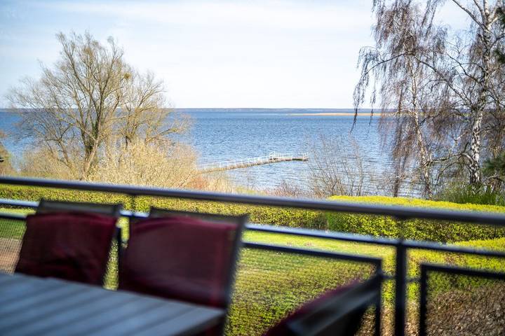 Ferienwohnung für 4 Personen, mit Balkon und Seeblick sowie Ausblick - 1