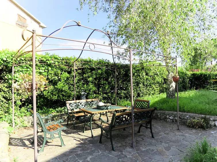 Geheel appartement, 3 kamers 6 personen in Marta, Meer van Bolsena