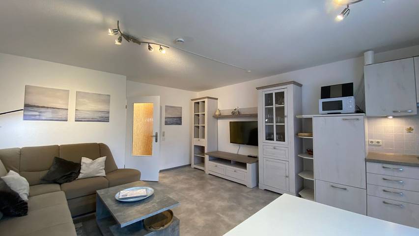 Ganze Wohnung, Komfortable und modernes Zwei-Raum-Appartement unter Rest in Badestrand Büsumer Deichhausen, Büsumer Deichhausen