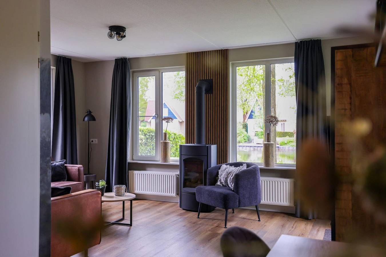 Ferienhaus am Wasser für 6 Personen mit Sauna und großem Garten in Westerbork in Drenthe