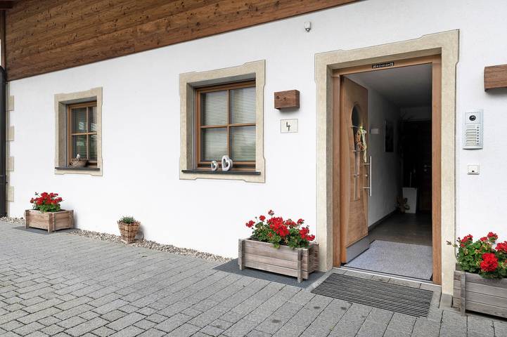 Ganze Wohnung, Ferienwohnung "Moarhof Natur Vitalis" mit Bergblick, Gemeinschaftsterrasse und WLAN in Tschöfas, Lajen