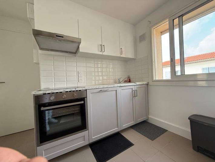 Gîte pour 4 personnes, avec terrasse et vue dans Plage de San Peire - 2