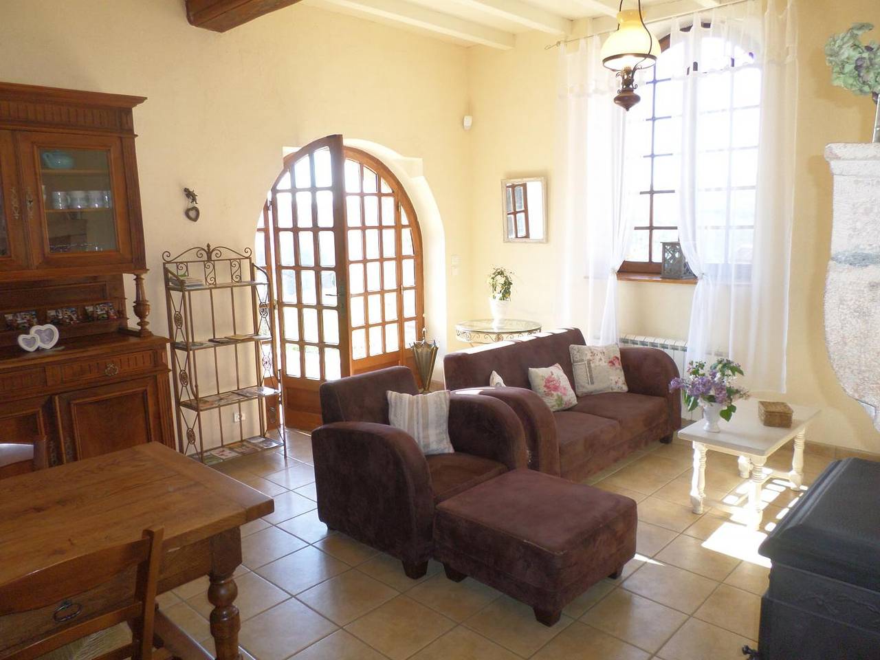 Gîte für 4 Personen mit Terrasse in Émeringes, Villefranche-sur-Saône und Umgebung