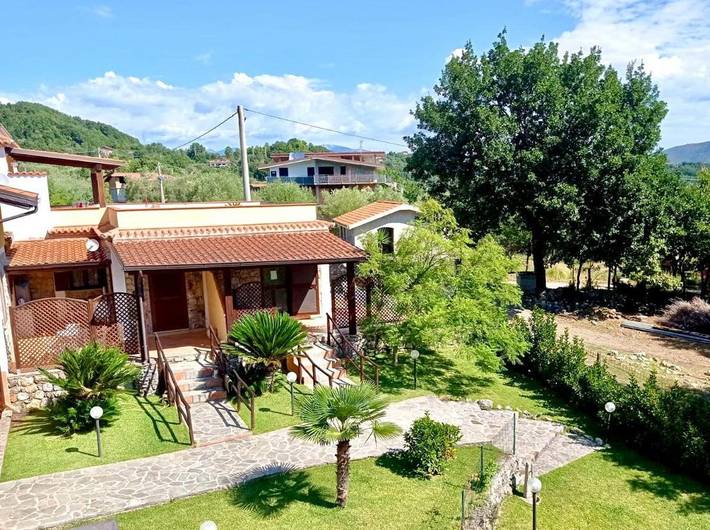 Appartamento per 3 persone, con Terrazza e Giardino nonché Panorama a San Giovanni a Piro